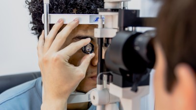 Corrige tu Visión Mientras Duermes: <br> Descubre la Ortoqueratología